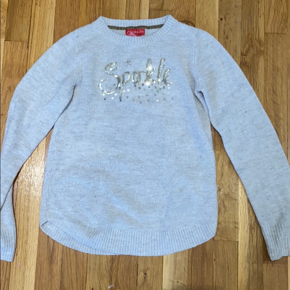 Yarn sweater